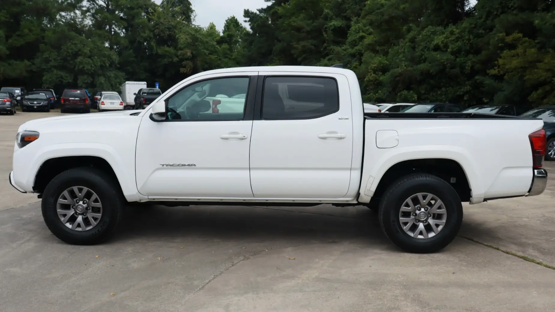 2018 Toyota Tacoma SR5 2WD completo