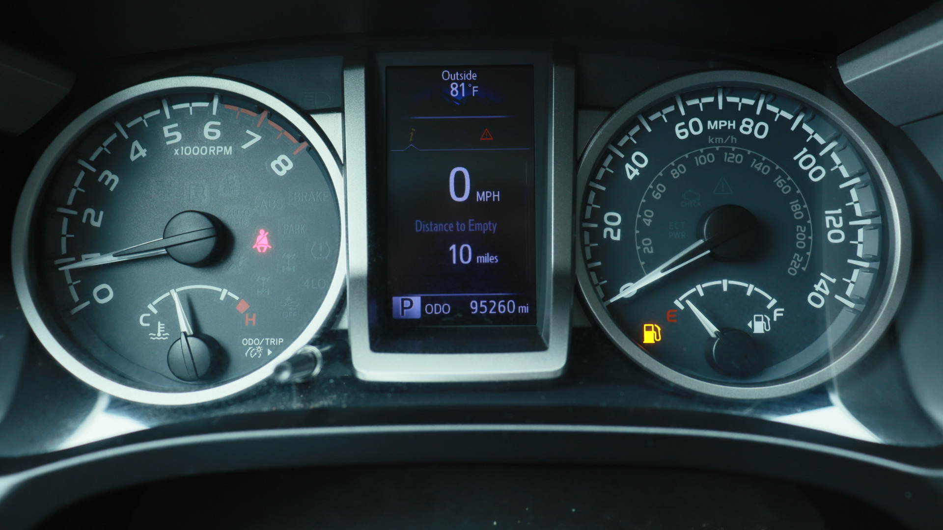 2018 Toyota Tacoma SR5 2WD completo