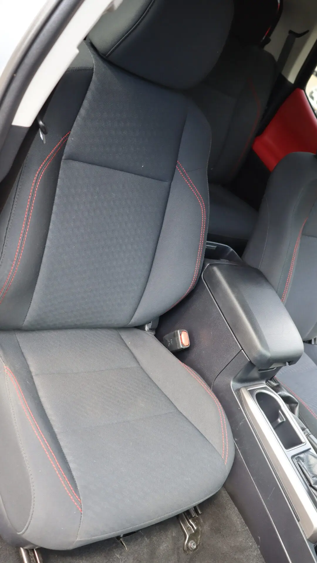 2020 Toyota Tacoma SR5 2WD completo