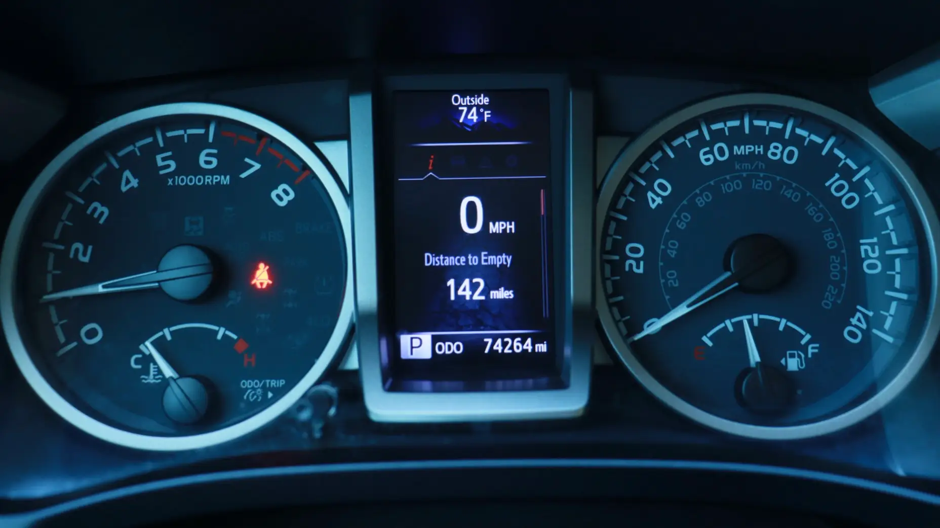 2020 Toyota Tacoma SR5 2WD completo