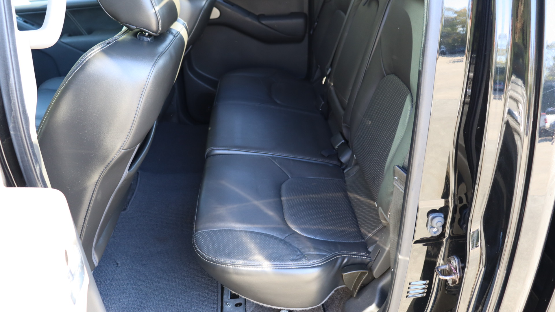 2016 Nissan Frontier S completo