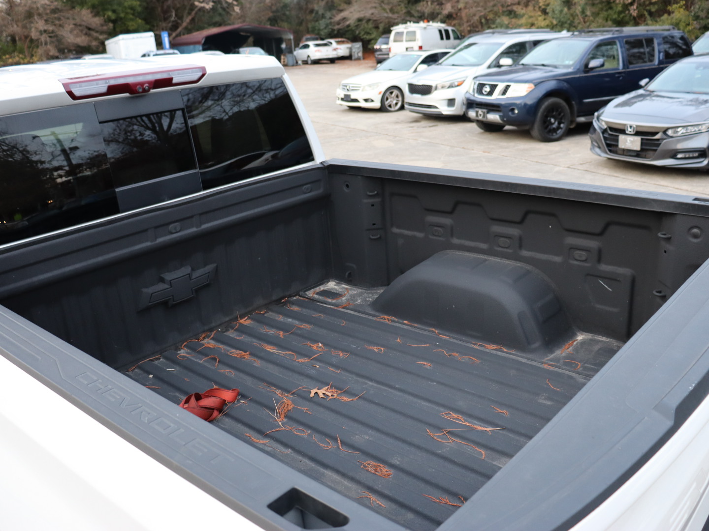 2023 Chevrolet Silverado 1500 LTZ Crew Cab 4WD completo