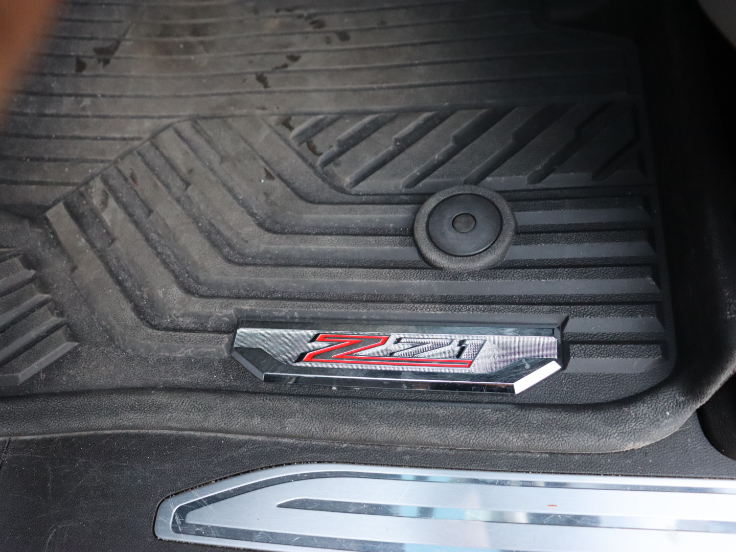 2023 Chevrolet Silverado 1500 LTZ Crew Cab 4WD completo