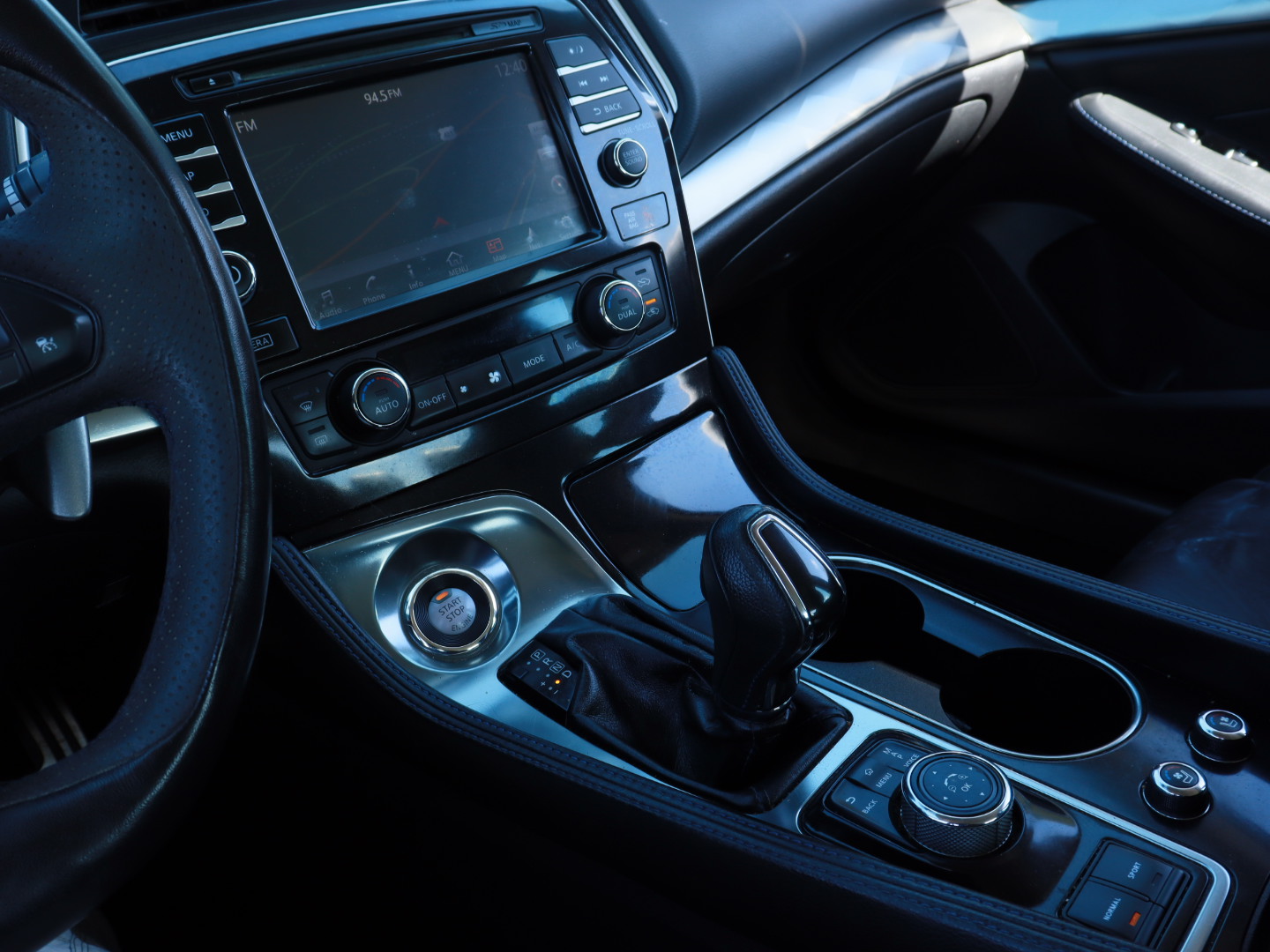 2017 Nissan Maxima SV completo