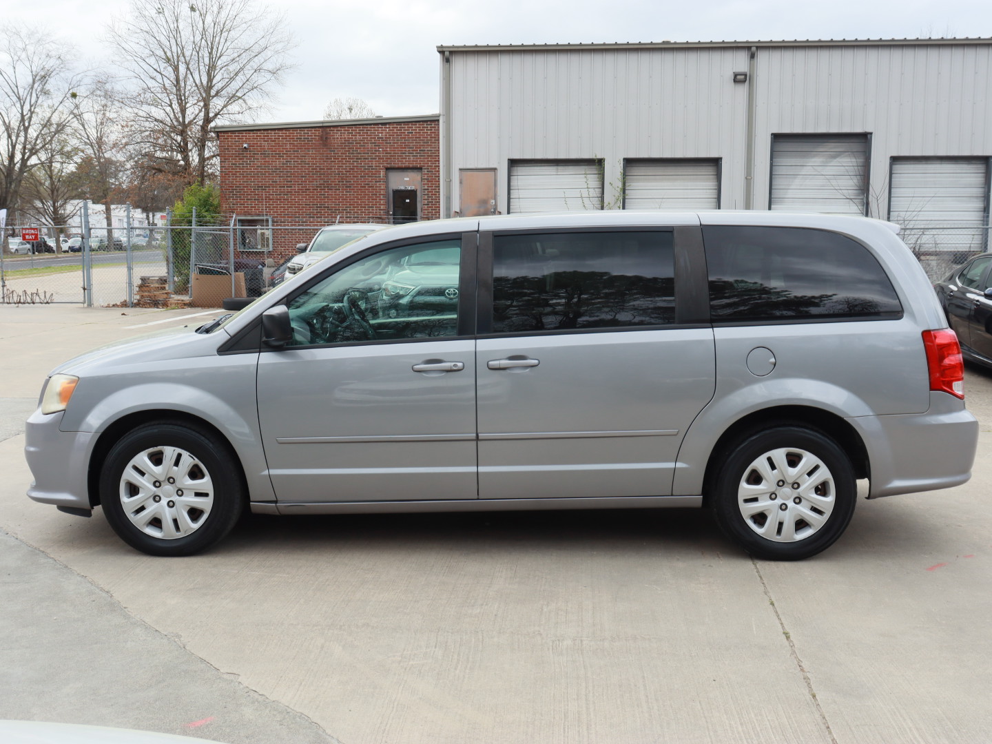 2014 Dodge Grand Caravan SE completo