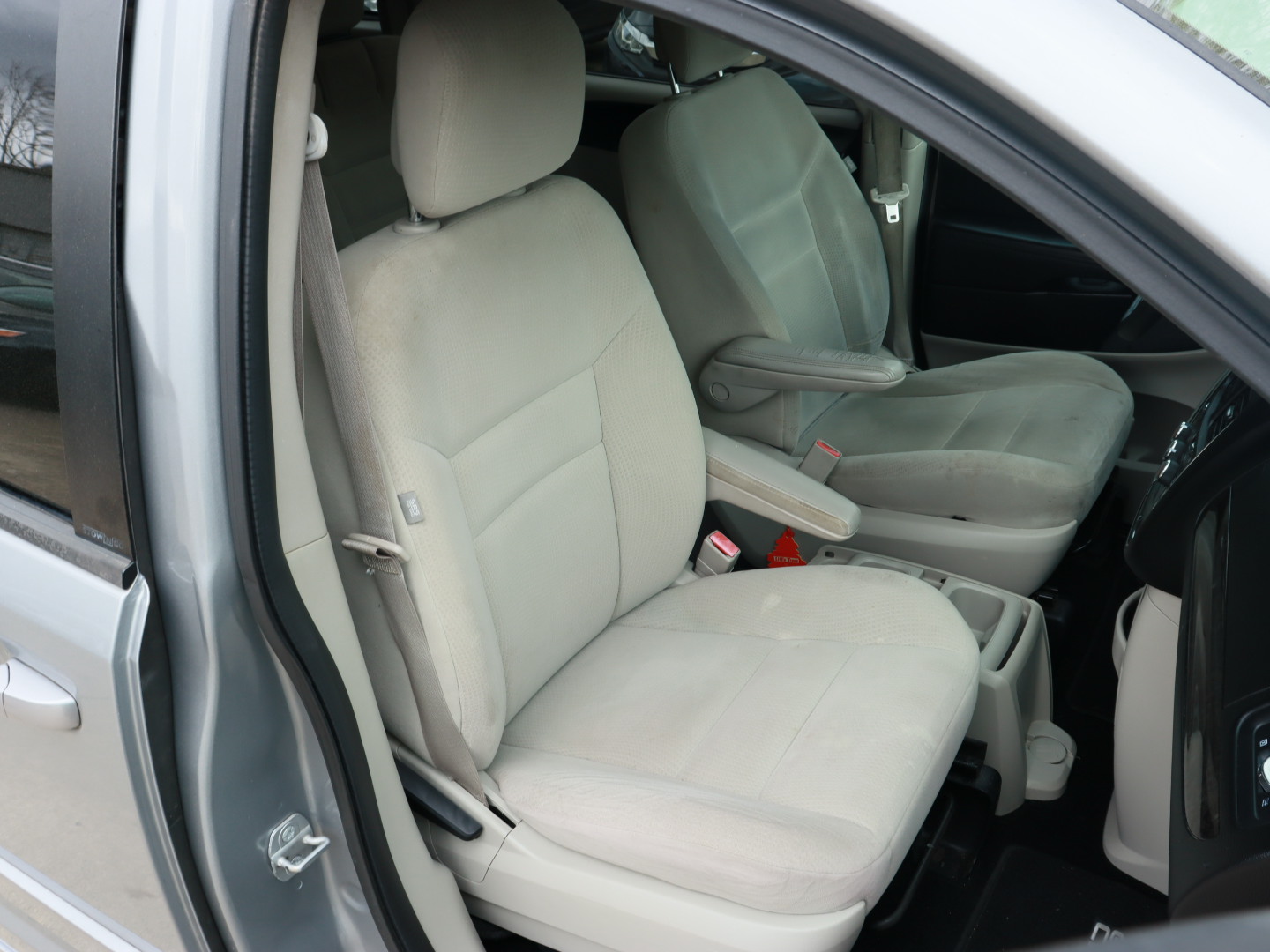 2014 Dodge Grand Caravan SE completo