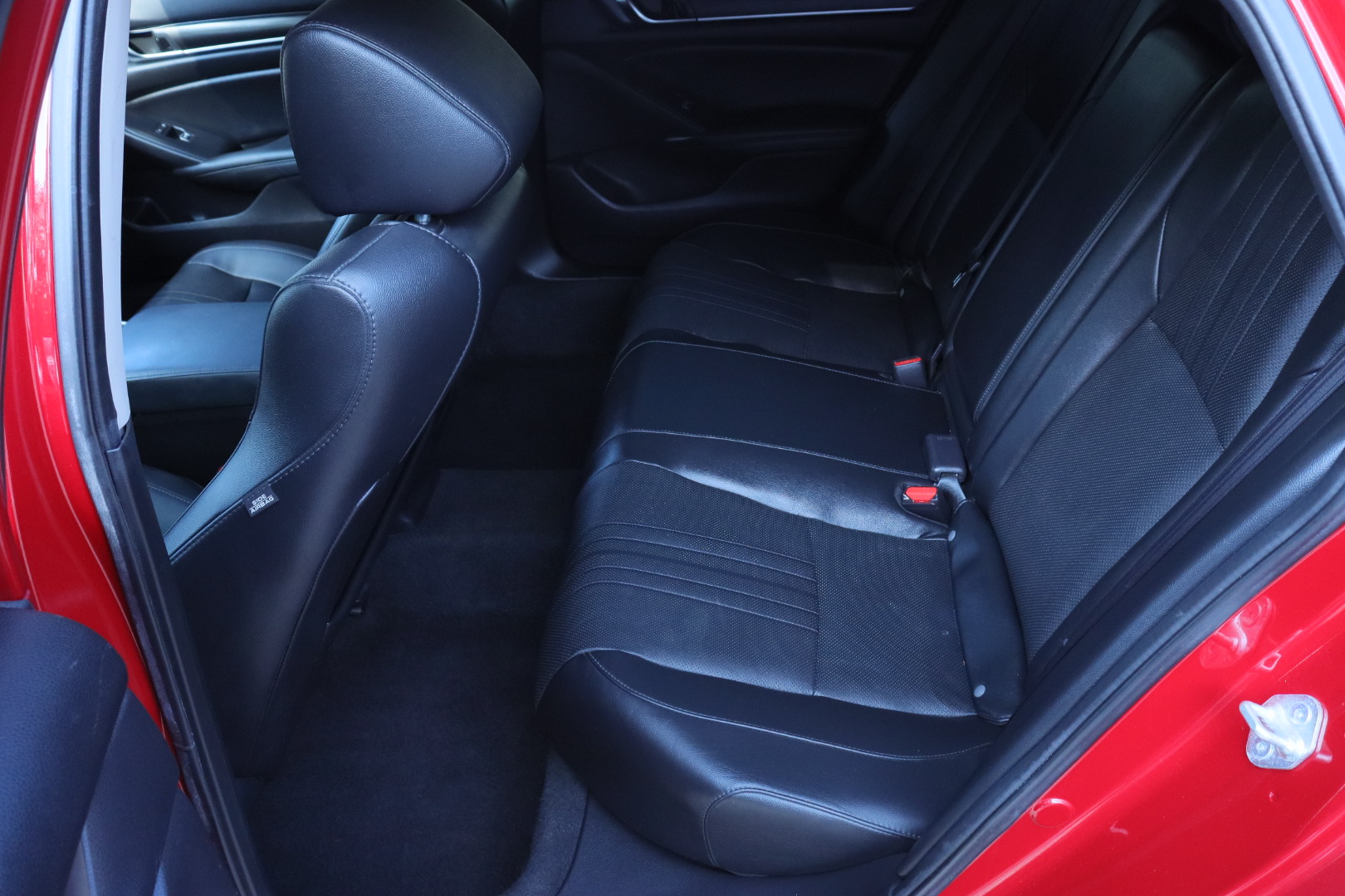 
								2021 Honda Accord Special Edition full									