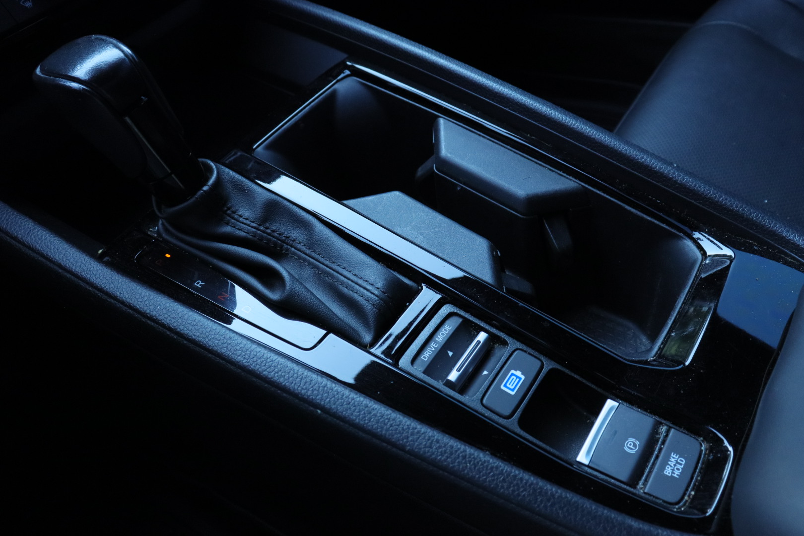 
								2023 Honda Accord Hybrid Sport-L full									