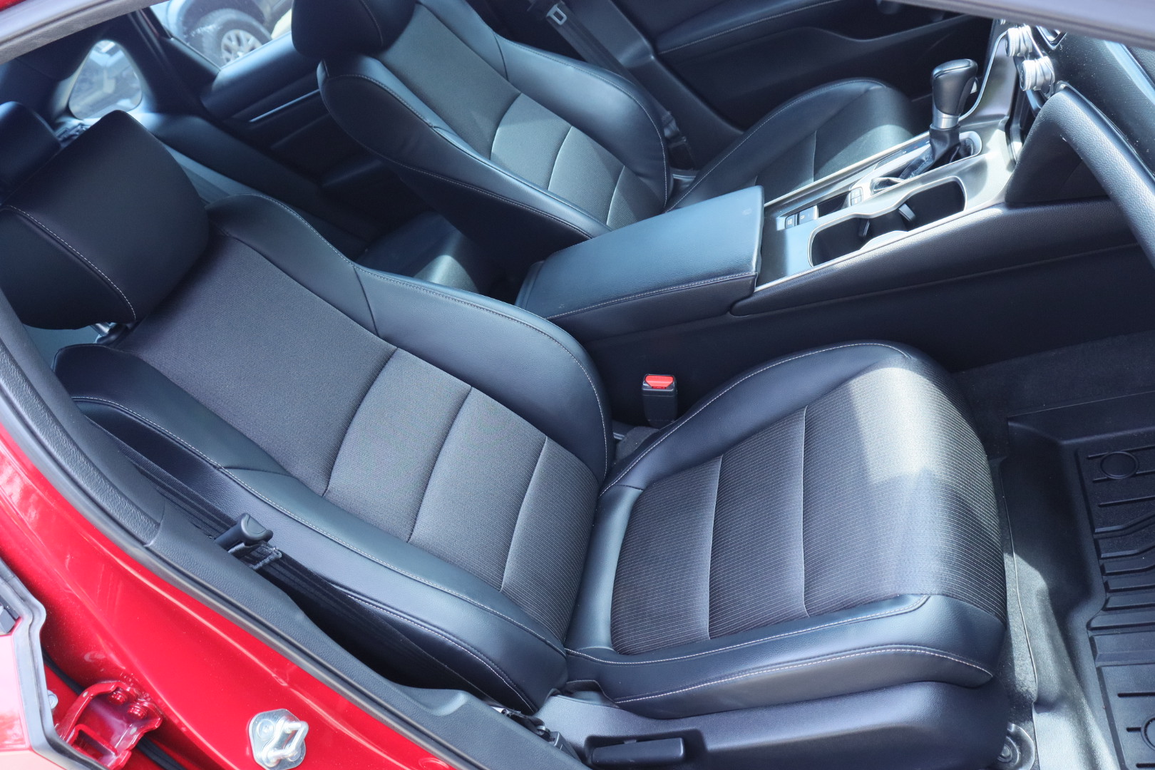 
								2018 Honda Accord Sport full									