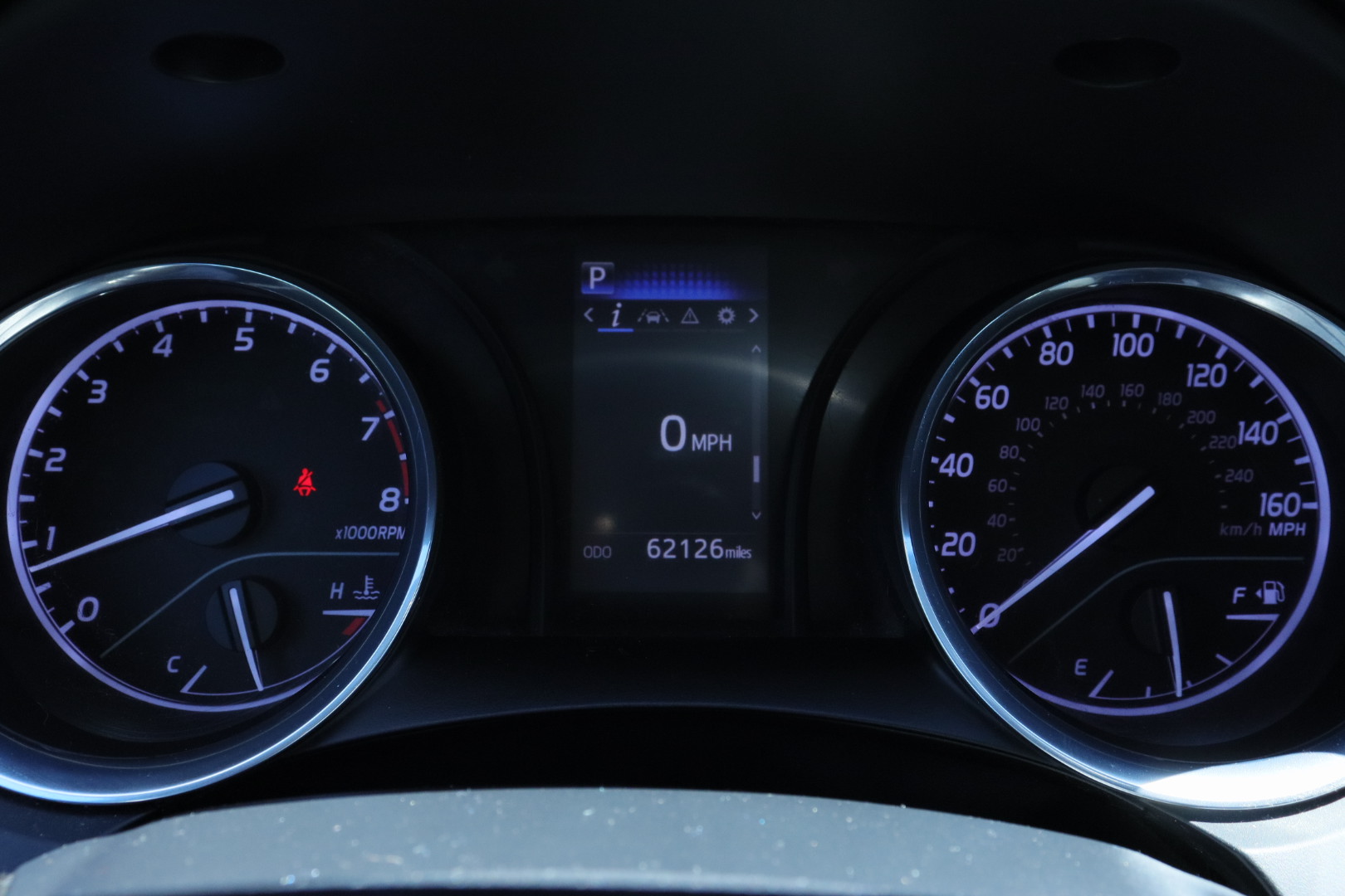 
								2020 Toyota Camry LE full									