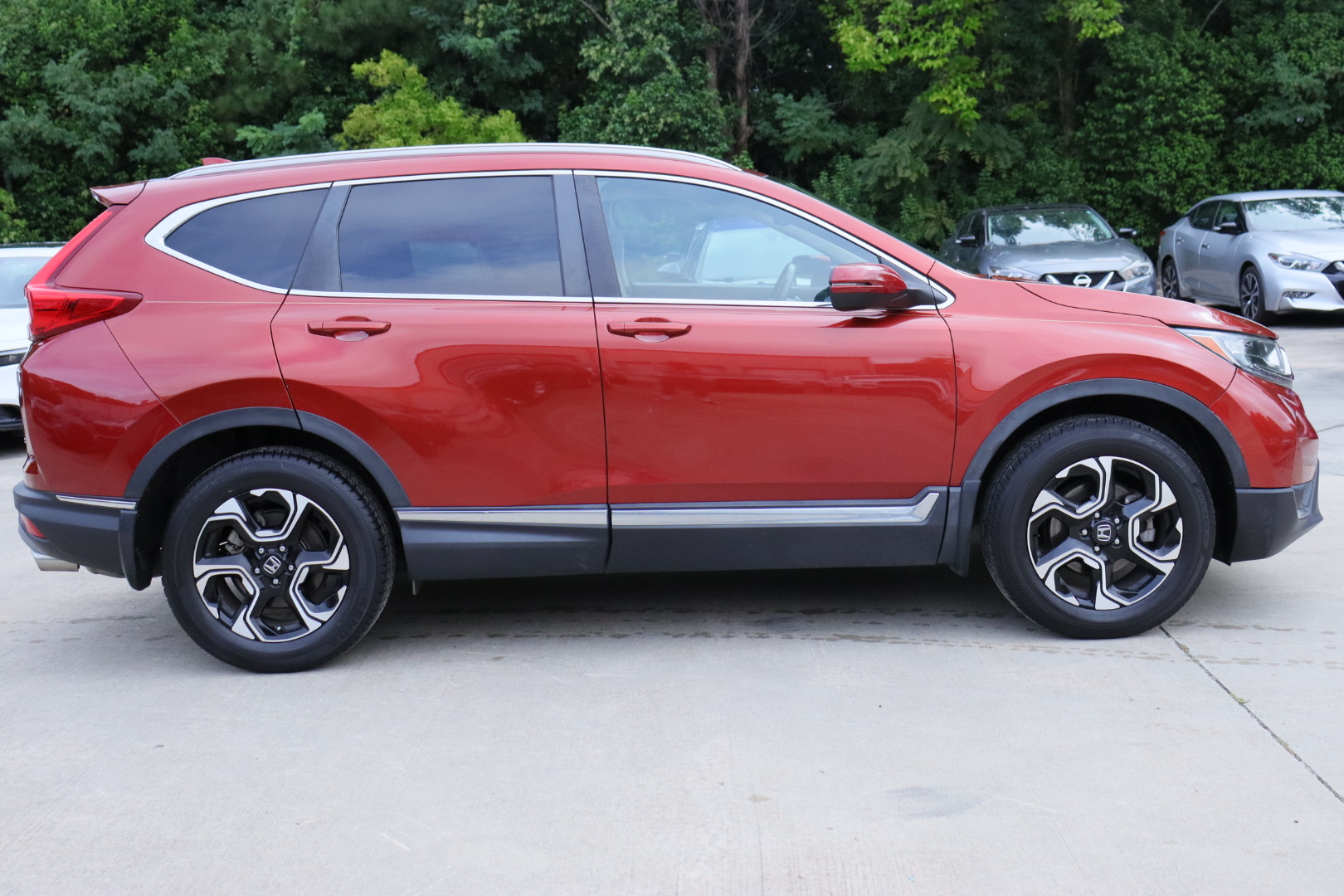
								2017 Honda CR-V Touring AWD full									