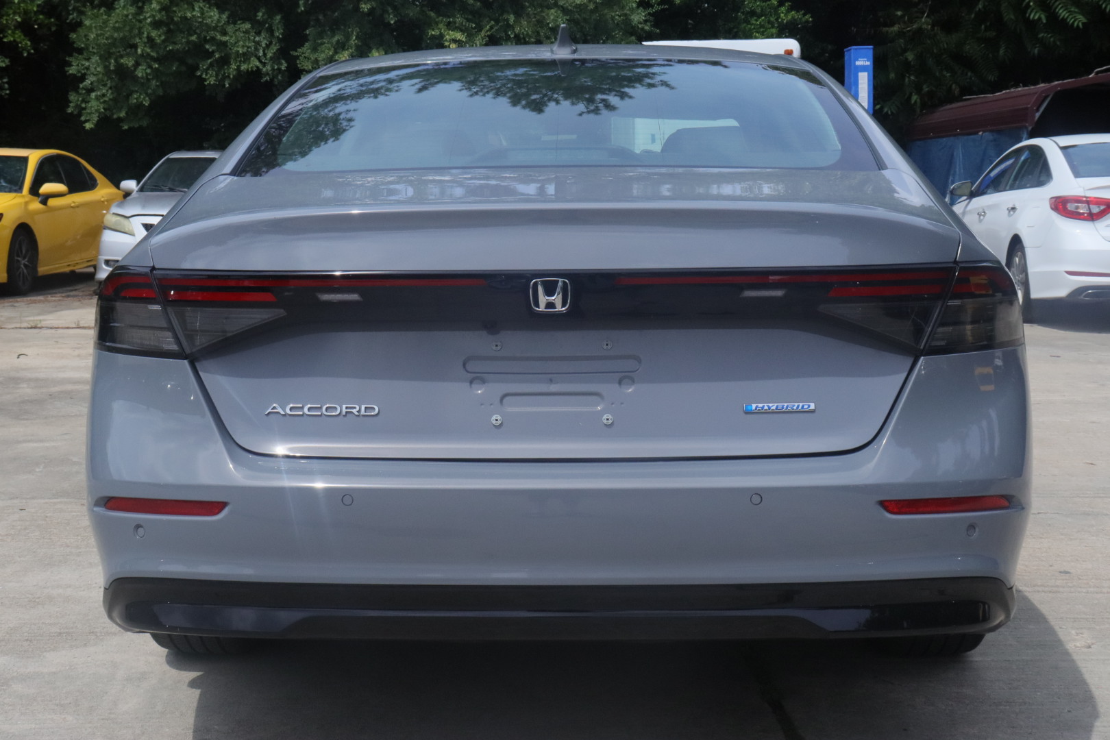 
								2023 Honda Accord EX-L Hybrid full									