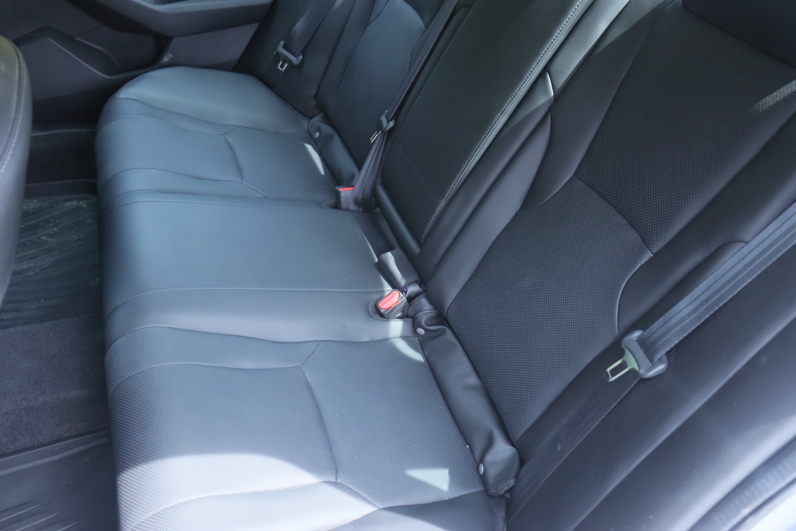 
								2023 Honda Accord EX-L Hybrid full									