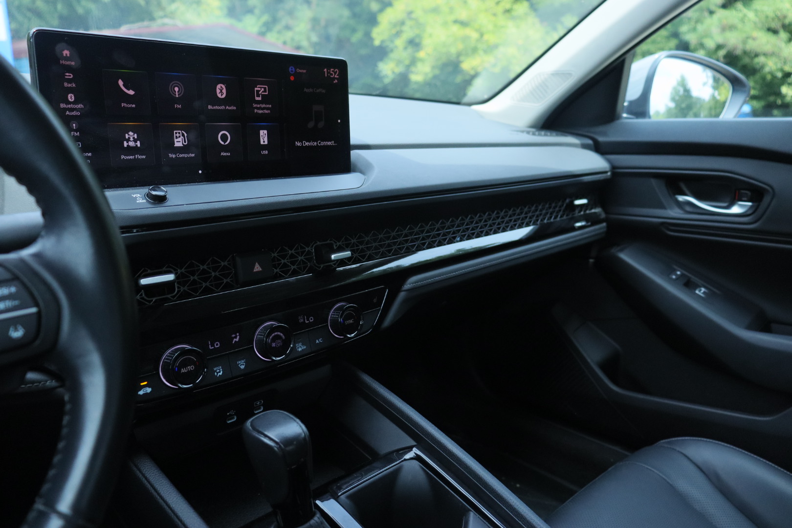 
								2023 Honda Accord EX-L Hybrid full									